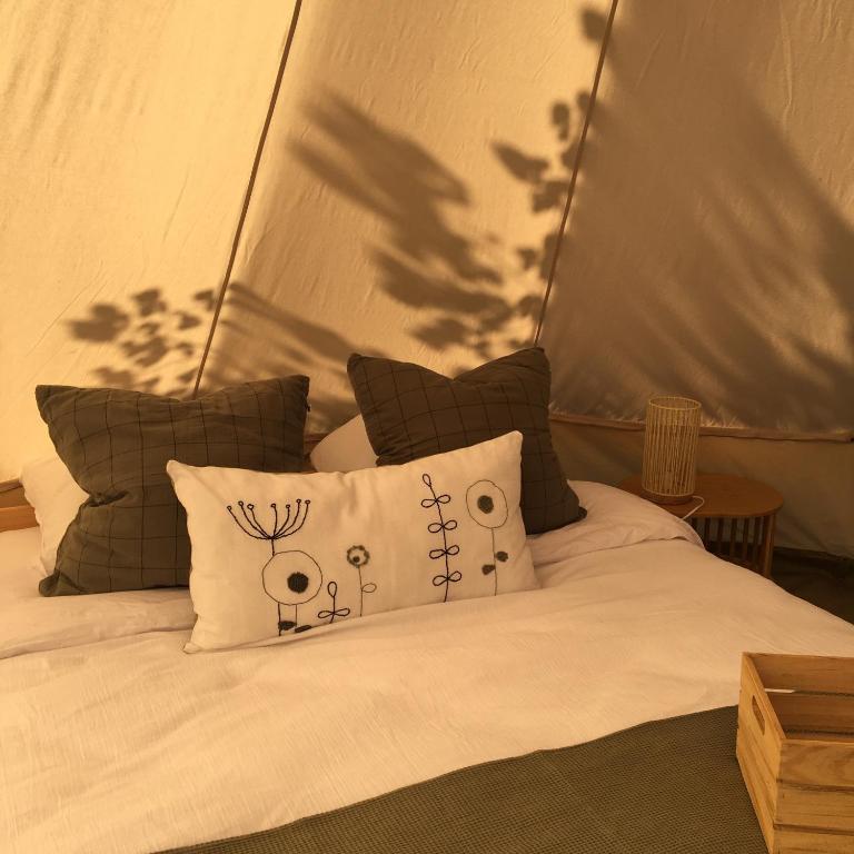 Postel nebo postele na pokoji v ubytování Camping Le Gerrit