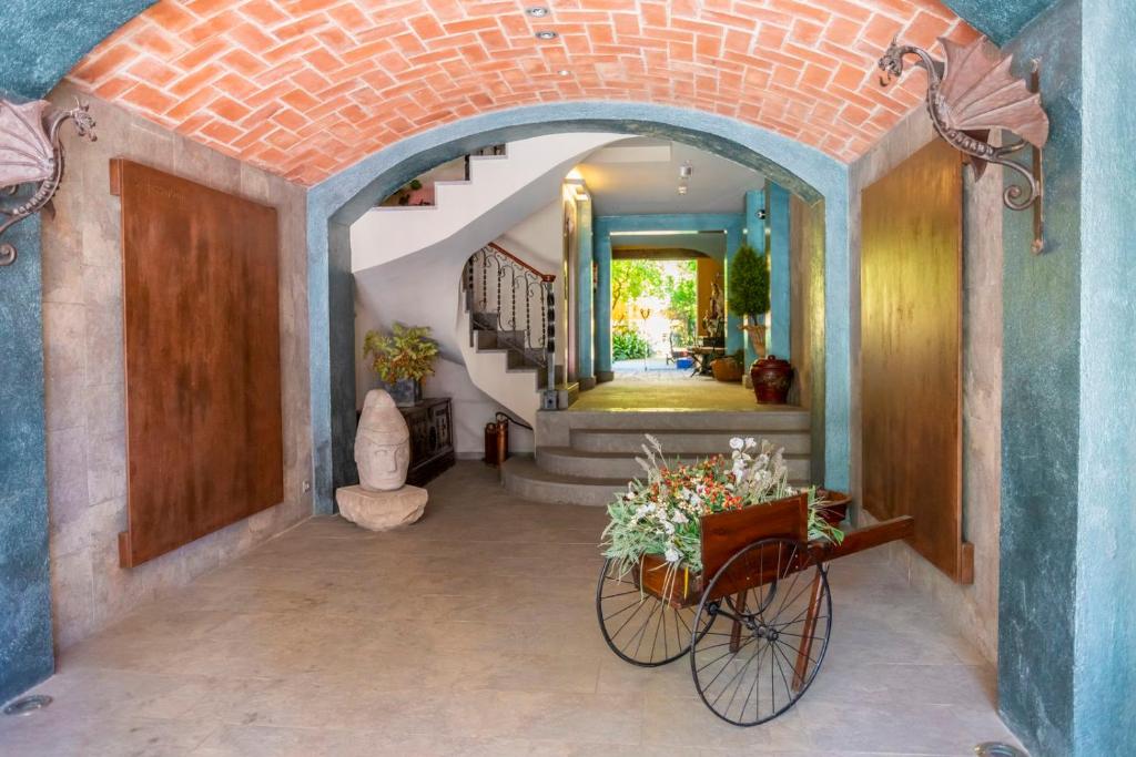 Fotografie z fotogalerie ubytování Apartaments Suites Sant Jordi v destinaci Montbrió del Camp