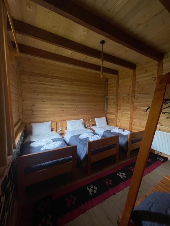 Postel nebo postele na pokoji v ubytování Royal Land