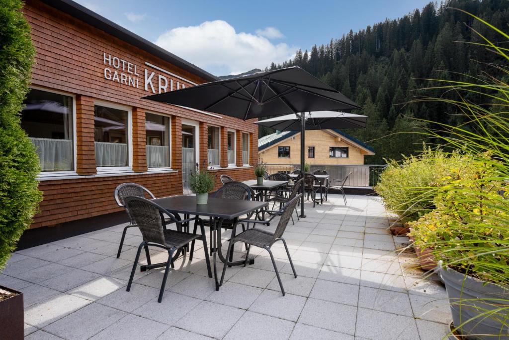 Nespecifikovaný výhled na hory nebo výhled na hory při pohledu z hotelu