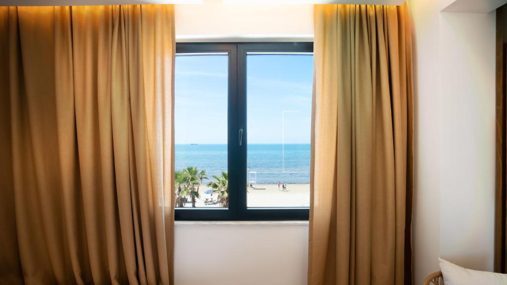 Nespecifikovaný výhled na moře nebo výhled na moře při pohledu z hotelu