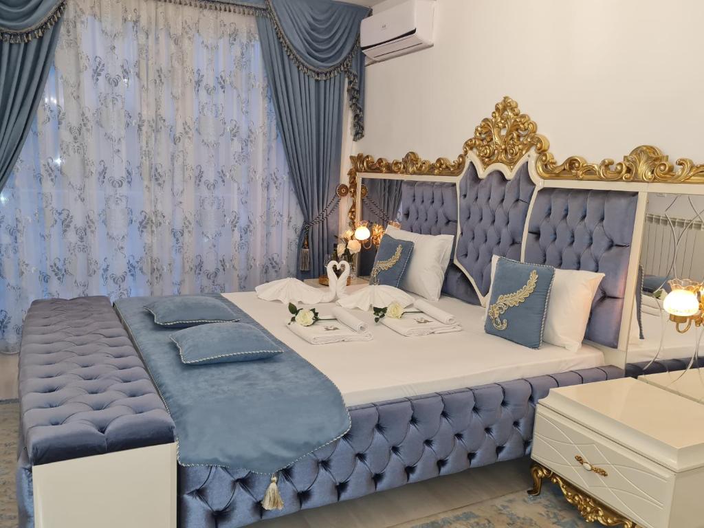 เตียงในห้องที่ Hotel Dalia - Bankya