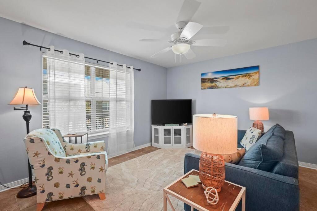 TV&#47;Unterhaltungsangebot in der Unterkunft Condo in Gulf Shores King Suite