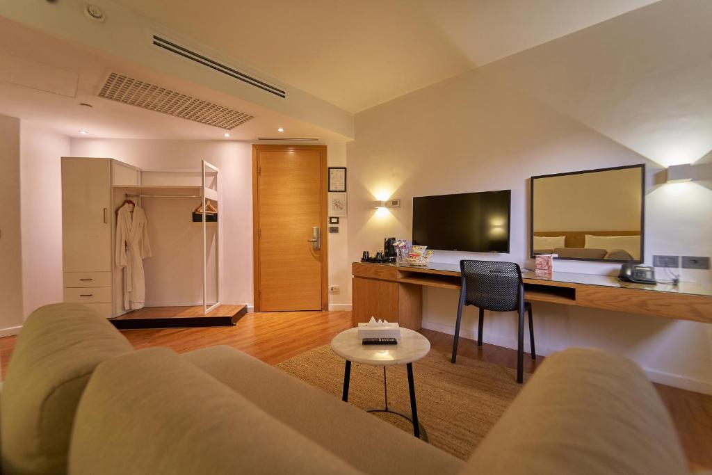 TV a/nebo společenská místnost v ubytování New President Hotel Cairo