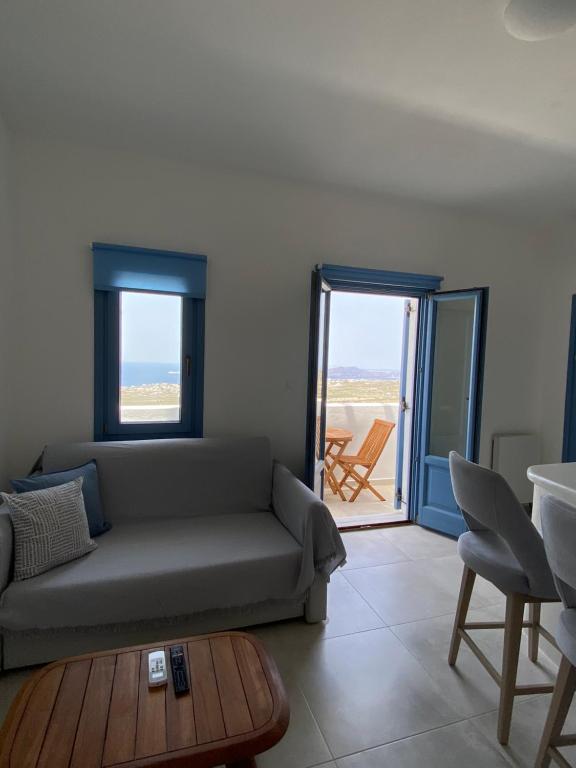 Posedenie v ubytovaní ENA suites Santorini