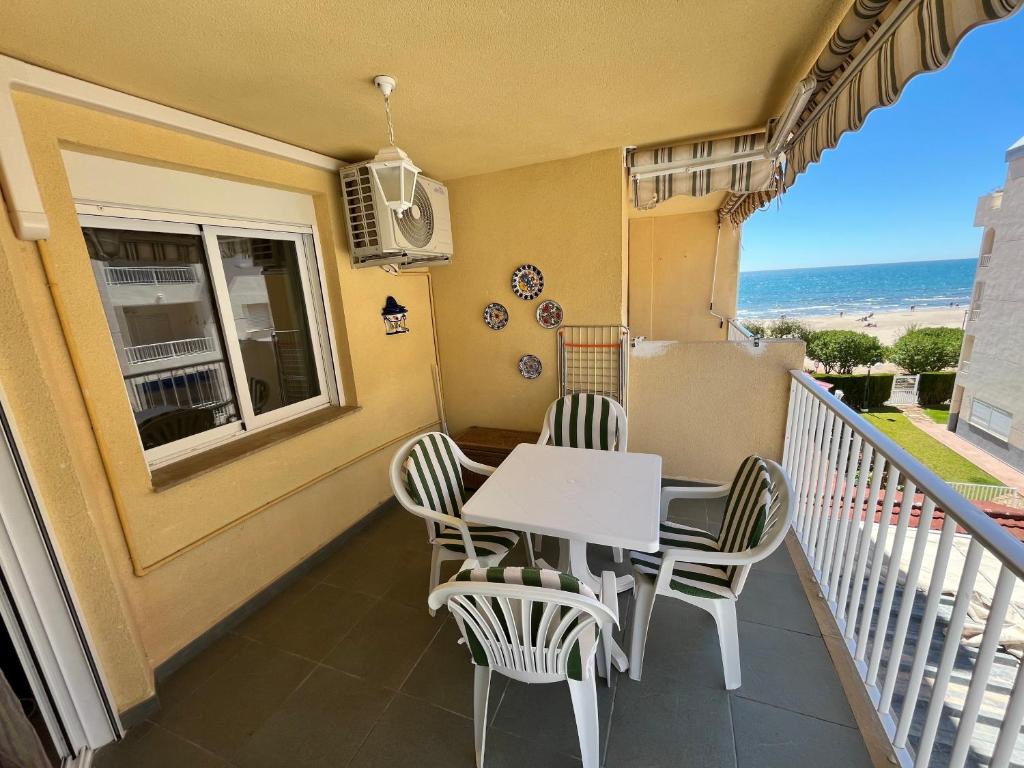 Un balcon sau o terasă la Apartamentos Bitacora Altamar