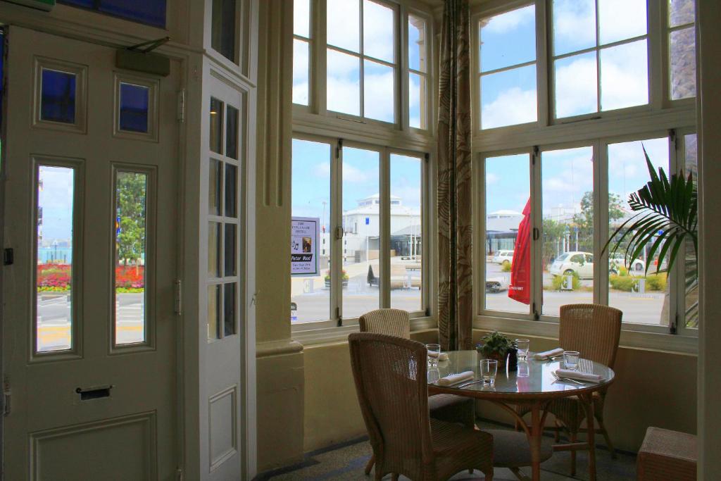 The Esplanade Hotel - Resim 3