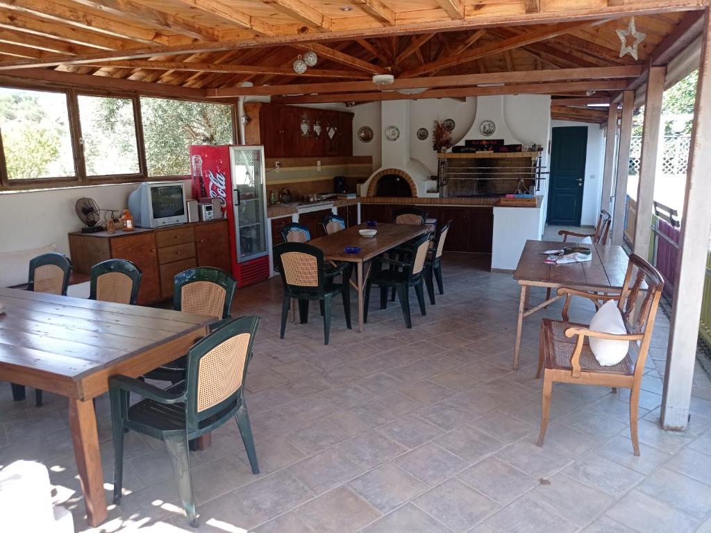 Restaurace v ubytování Alexandros Rooms & Studios
