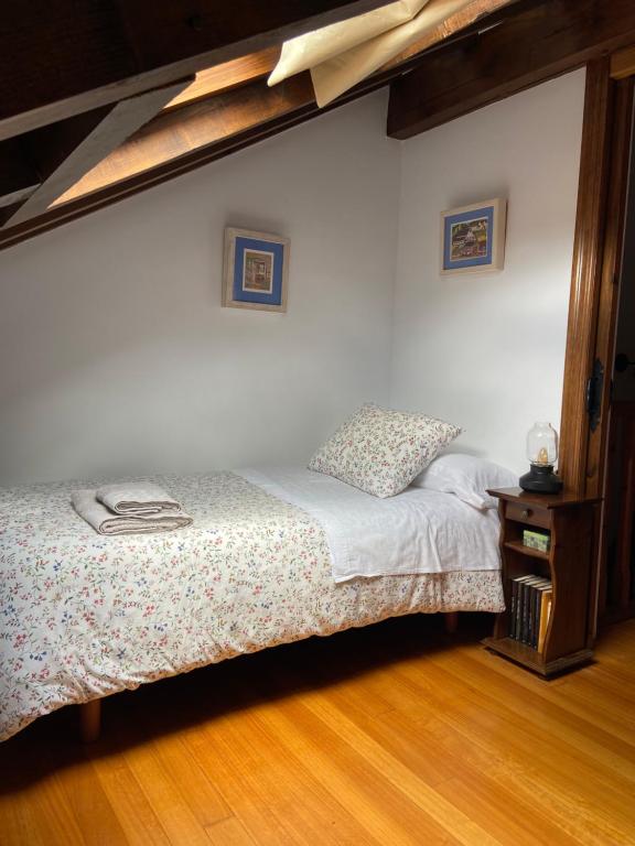 Posteľ alebo postele v izbe v ubytovaní PRECIOSO CHALET JUNTO A POTES CON PISCINA-4 Hab,3 Baños