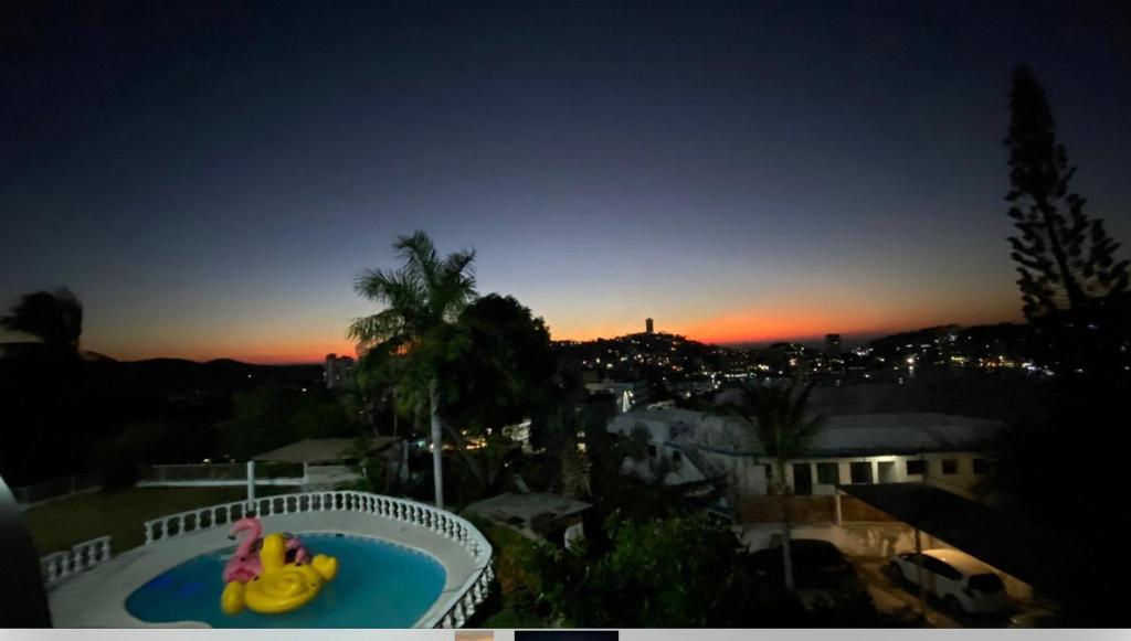 Casa con vista espectacular al mar con alberca - Housity