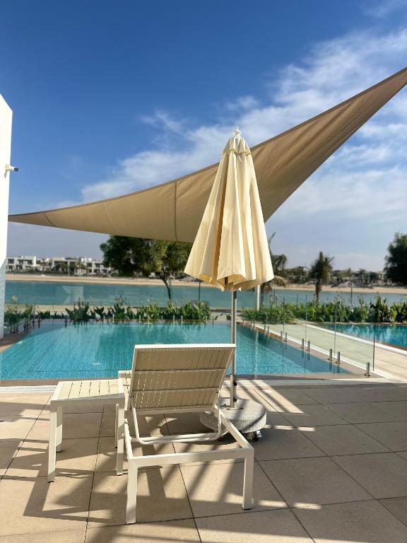 Bazén v ubytování Wishes Luxury villa near to beach nebo v jeho okolí
