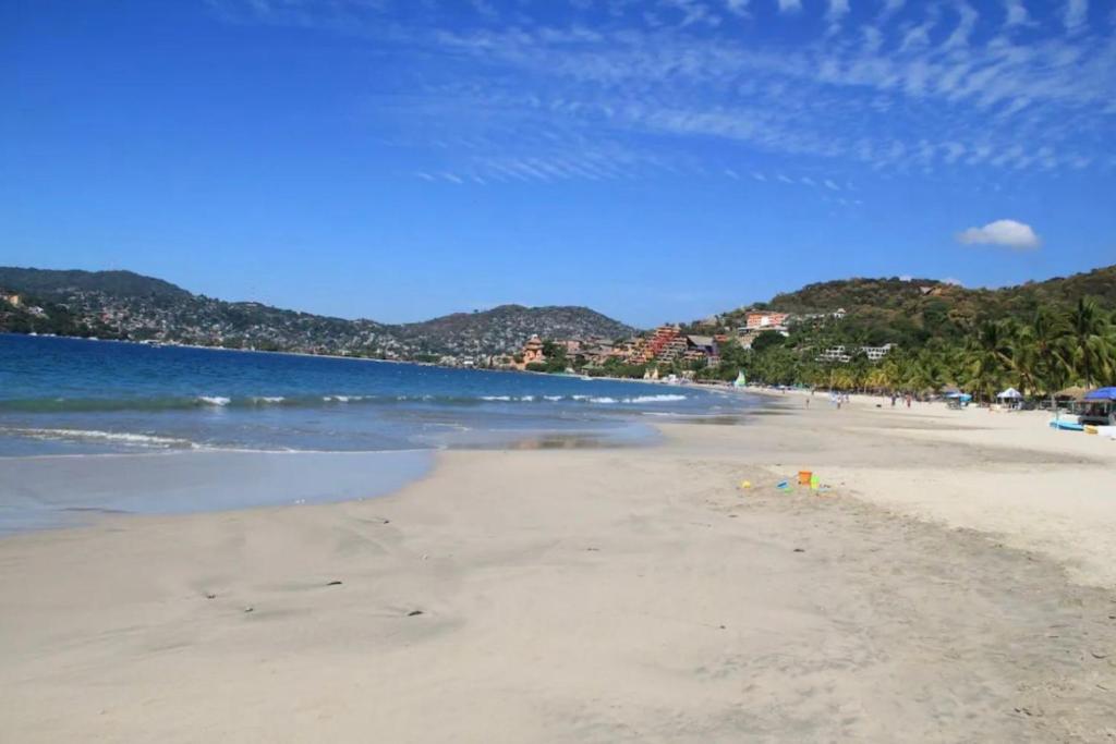 Bungalow LUXURY cerca a la Playa Zihuatanejo Mexico