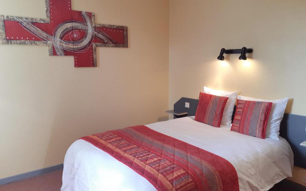Foto dalla galleria di Le Cygne Hotel & Restaurant a Lauterbourg