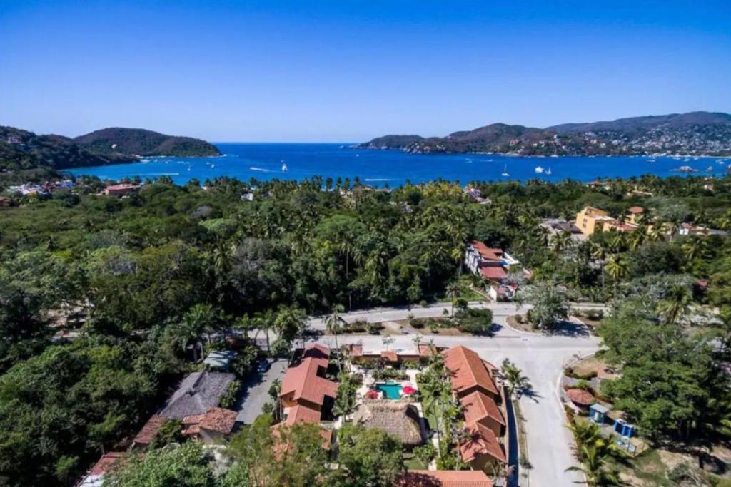 Bungalow LUXURY cerca a la Playa Zihuatanejo Mexico