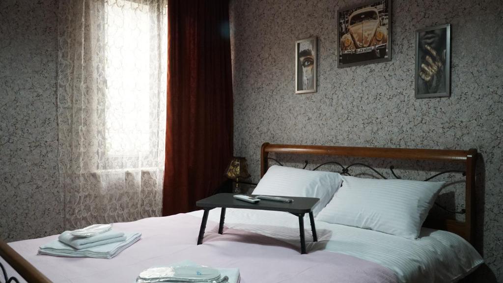 Postel nebo postele na pokoji v ubytování Eleven Guest House