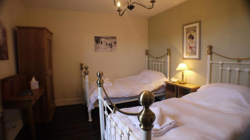 The White Hart Inn - Habitación Gemela Con Baño Compartido
