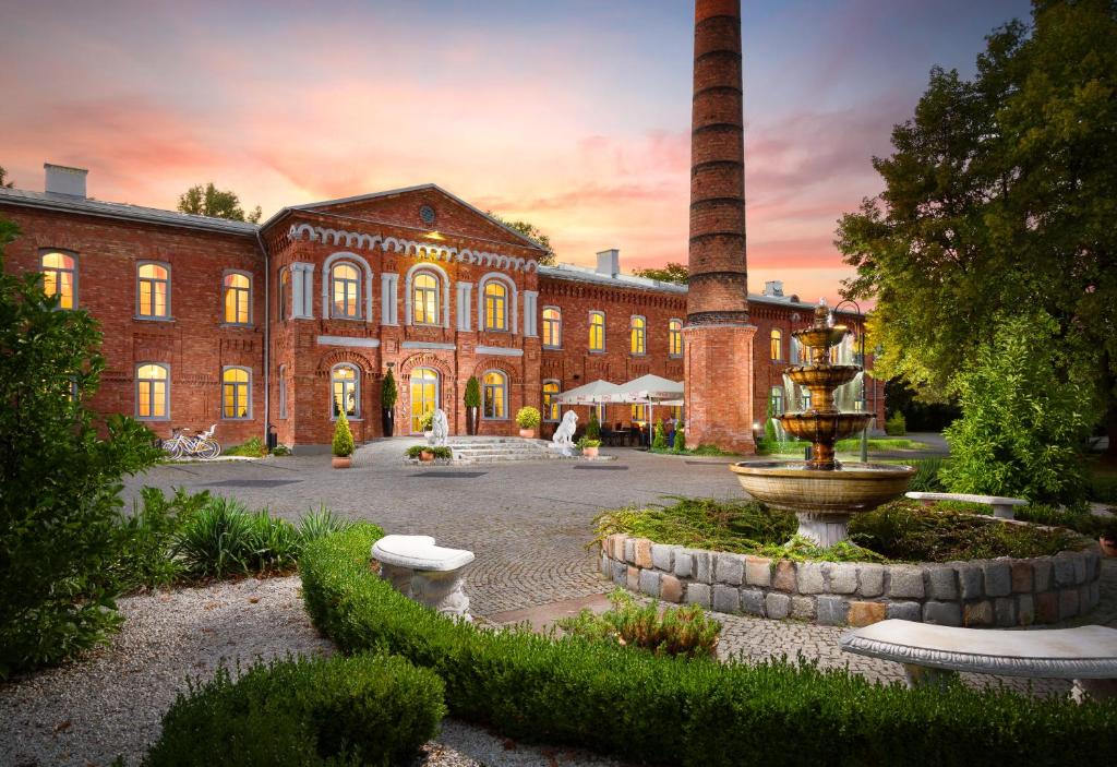 Zahrada ubytování Royal Hotel Modlin
