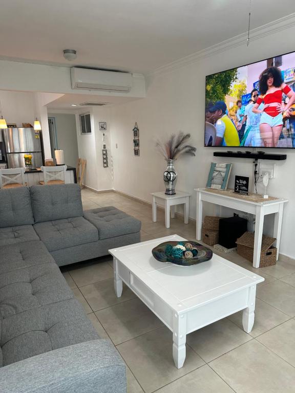 TV a/nebo společenská místnost v ubytování Paradise1