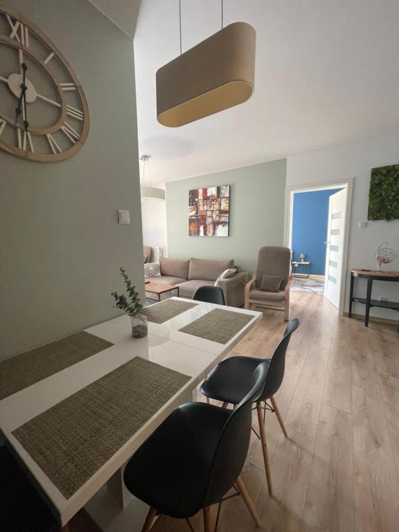 Posedenie v ubytovaní Lux Apartment Kołobrzeg Polanki Park