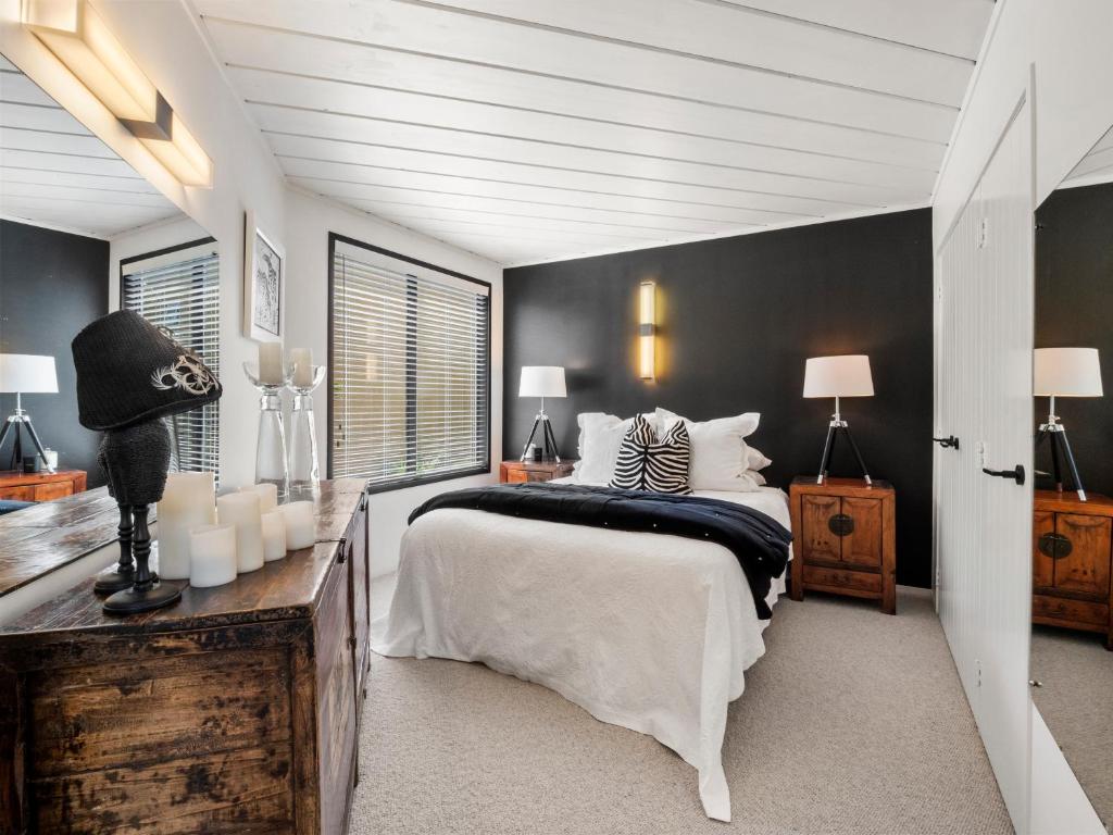 Postel nebo postele na pokoji v ubytování Parnell Luxury Escape
