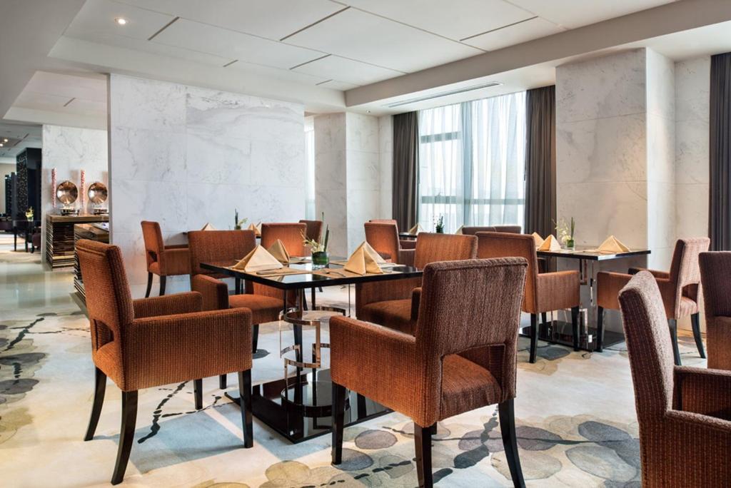 Posezení v ubytování Crowne Plaza Hefei by IHG