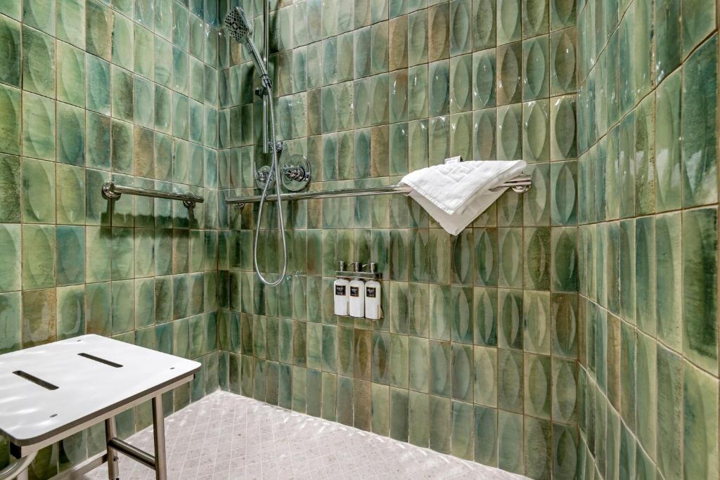 Omni San Diego Hotel - 