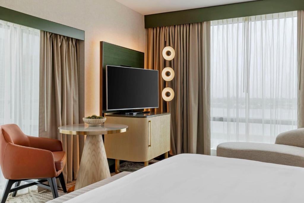 Omni San Diego Hotel - 