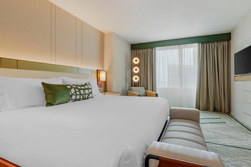 Omni San Diego Hotel - 
