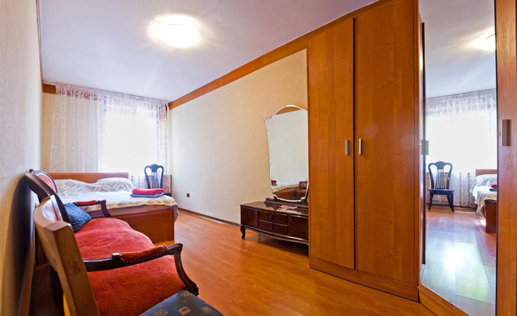 Lessor Apartments - 