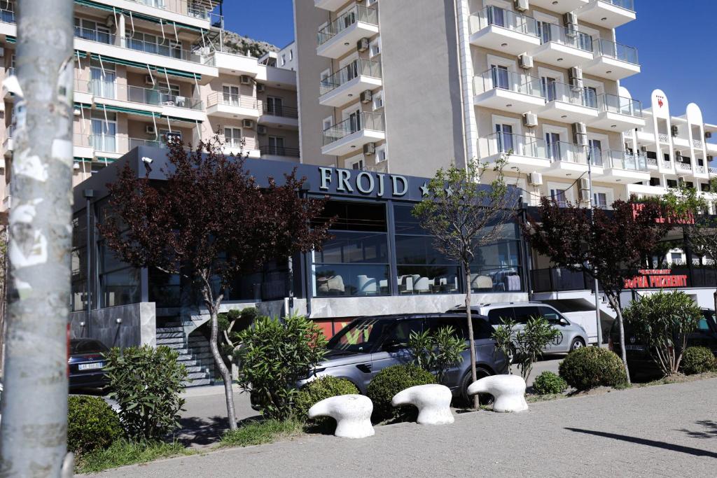 Budova, kde se hotel nachází