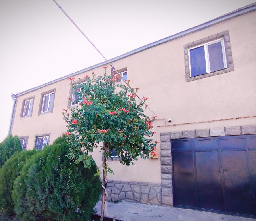 Guesthouse Ed&Er - Housity
