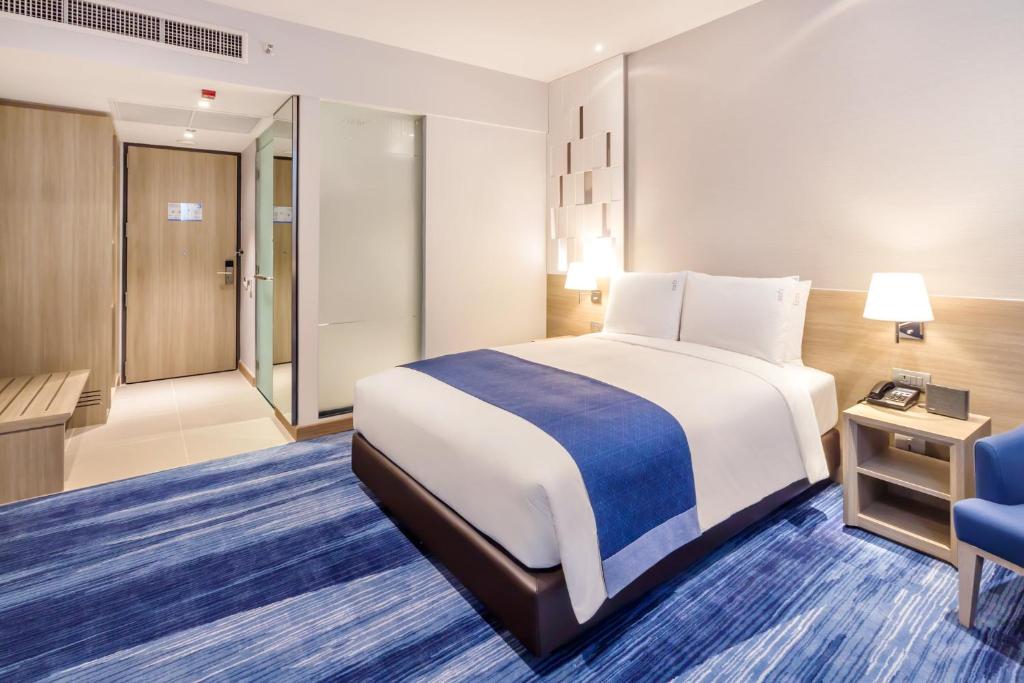 Holiday Inn Express Bangkok Soi Soonvijai by IHG - Resim 42