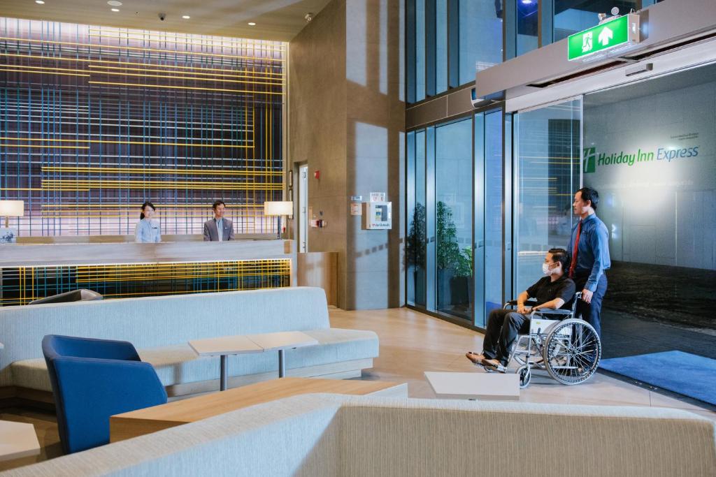 Holiday Inn Express Bangkok Soi Soonvijai by IHG - Resim 23