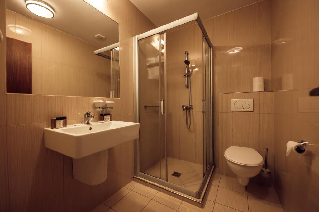 Koupelna v ubytování Hotel Kaštieľ Mojmírovce