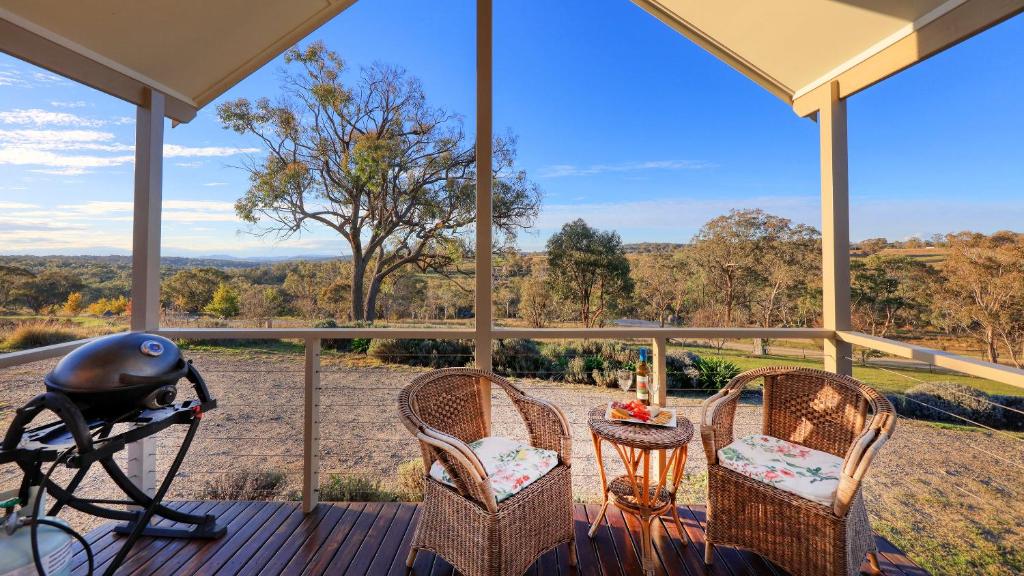 Grace Cottages - One-Bedroom Cottage With Queen Bed