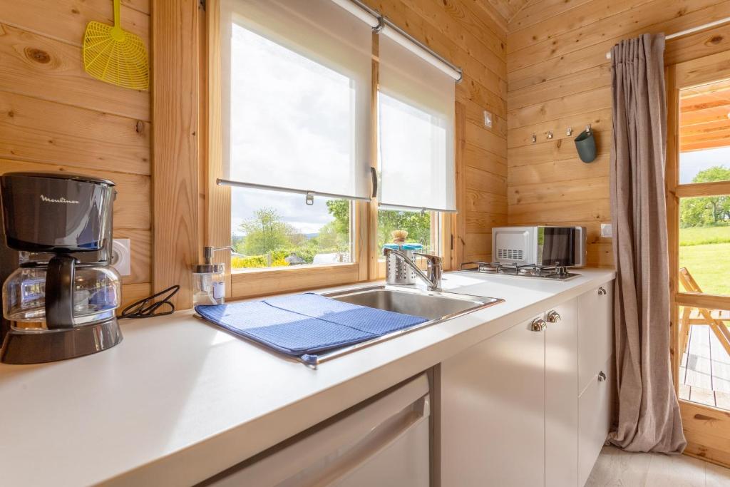 Kuchyň nebo kuchyňský kout v ubytování Chalet 5 personnes, proche canal