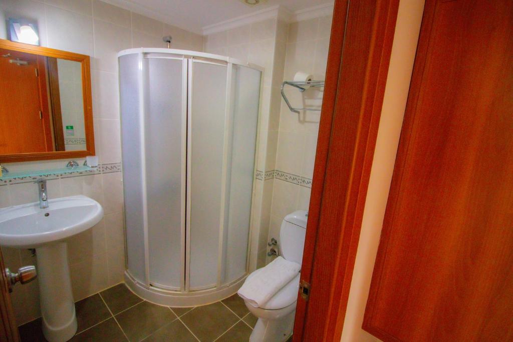 Koupelna v ubytování Celeste Hotel