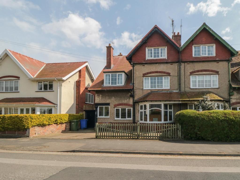 61 West Avenue, Filey Updated 2024 Prices