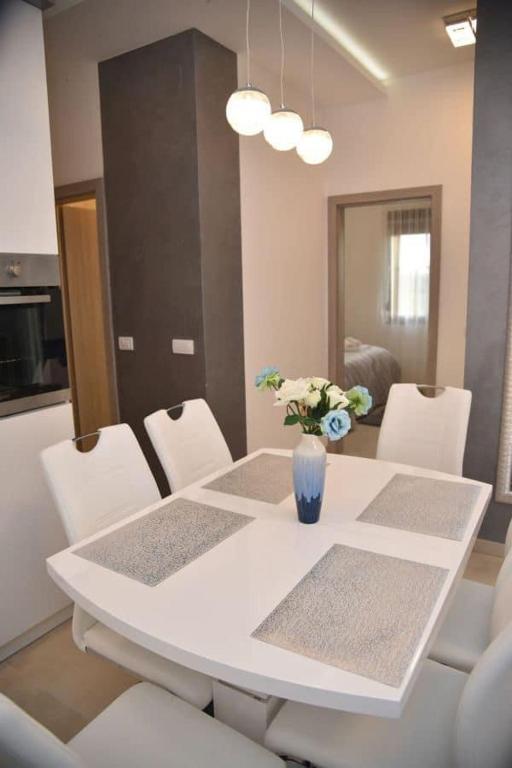 Posezení v ubytování Apartmani Sofrenic-Hotel Adonis