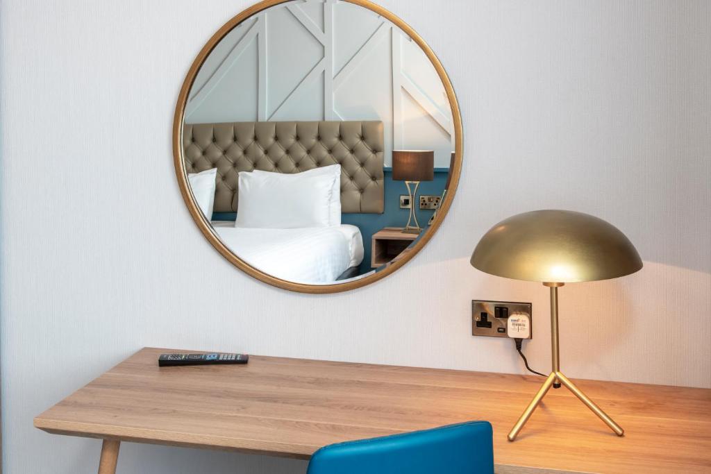 The Queen at Chester Hotel, BW Premier Collection - Double Double Double Room
