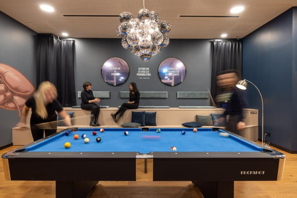 The Base Munich - Resim 11