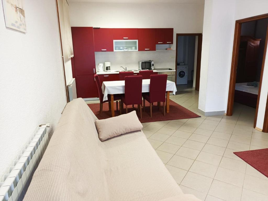 Kuchyňa alebo kuchynka v ubytovaní Vuke Apartments