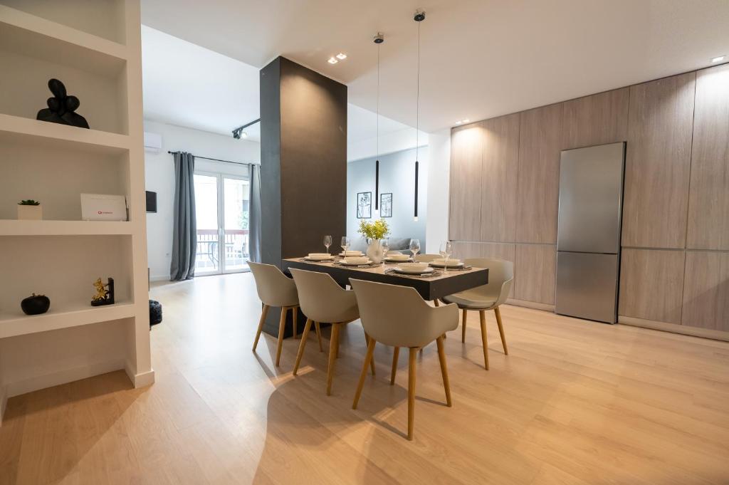 Spacious 3BR apartment in Pagkrati (PRAT_9)