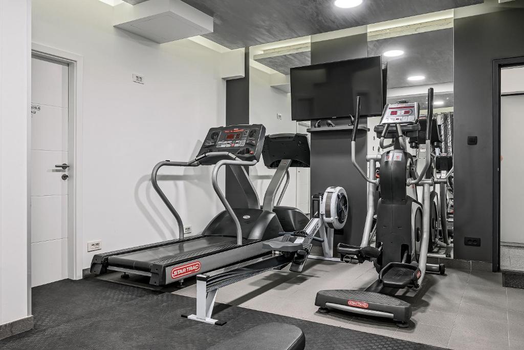 Posilňovňa alebo fitness centrum v ubytovaní Villa Nani