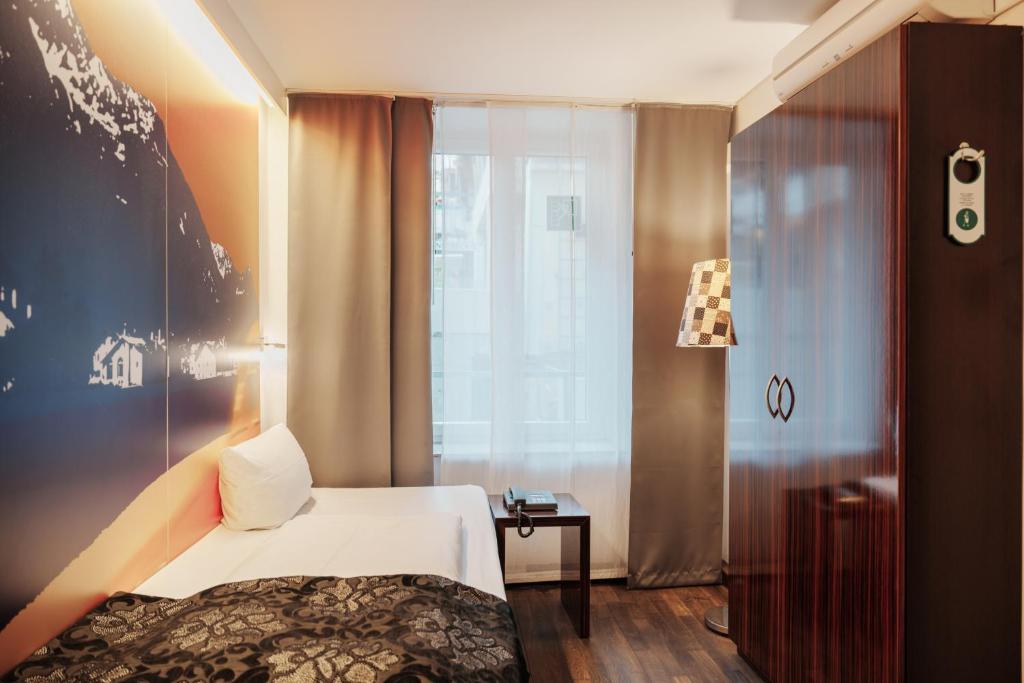 Helvetia Hotel Munich City Center - Resim 21