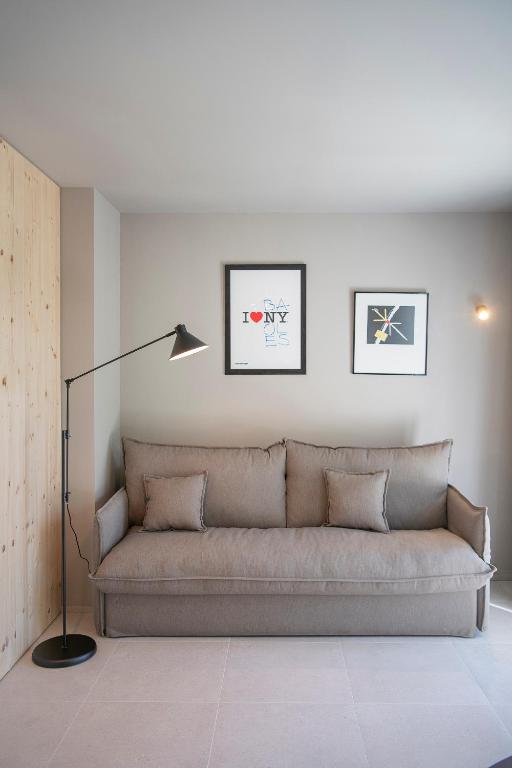 Posezení v ubytování APARTAMENTS LA CARPA