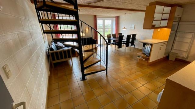 Knihovna v aparthotelu