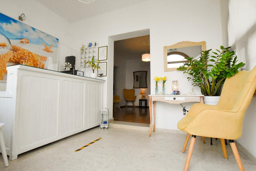 Kuchyň nebo kuchyňský kout v ubytování Asteri Hotel