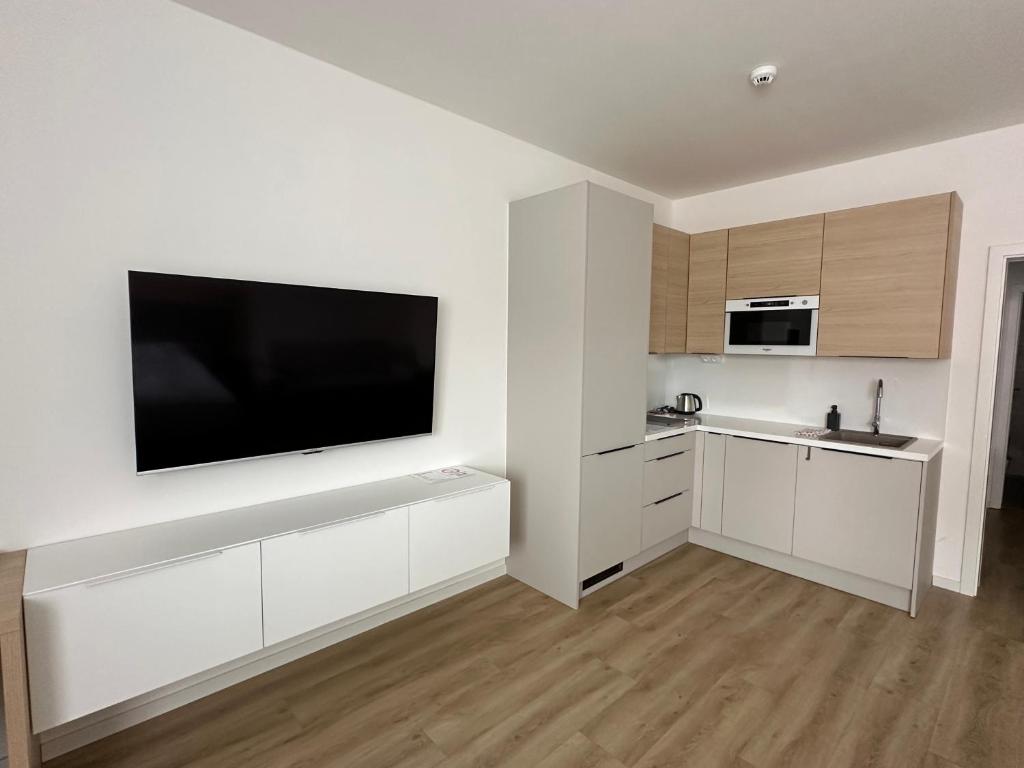 A kitchen or kitchenette at Hotel Kapitol