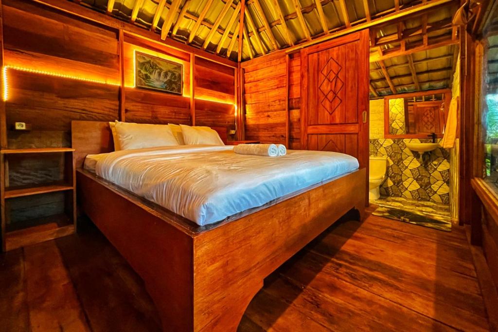 Aulia Bungalows Tetebatu - 10